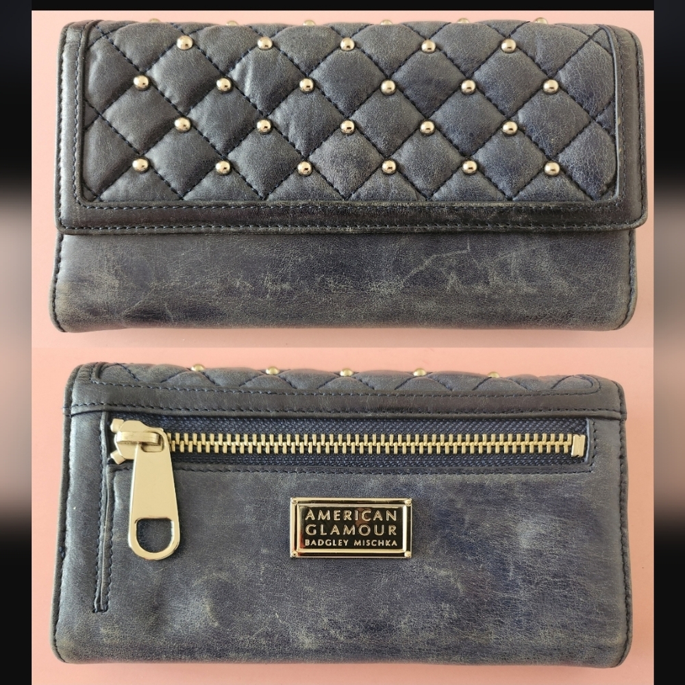 NWOT Badgley Mischka Distressed Look Stadded Wallet